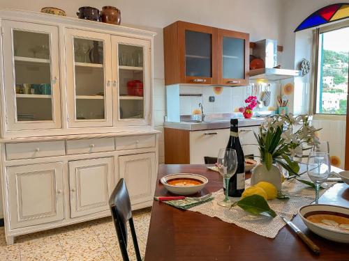 Kuchyň nebo kuchyňský kout v ubytování Holiday Home Casa Alfonso by Interhome
