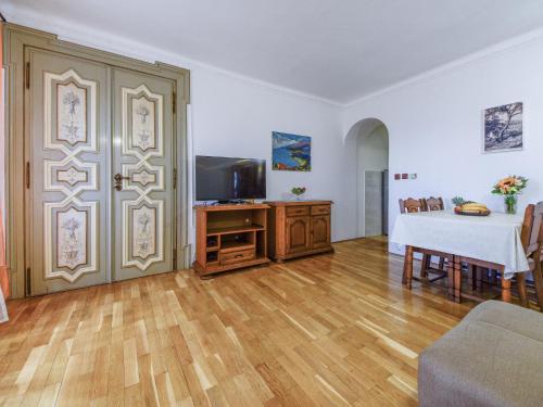 Apartment Edo-1 by Interhome