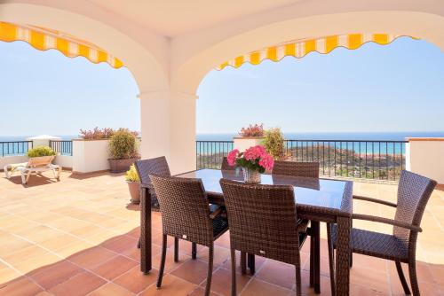 Poseidon Luxury Apartment