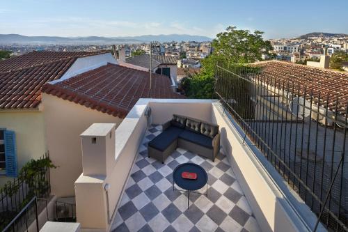 Bild i bildgalleri på Muazzo Plaka Homes, Ground Home No Balcony & Upper Home with Balcony, by ThinkVilla i Aten