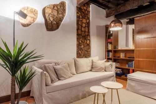 GuestHost - Heart of Trastevere Studio Flat