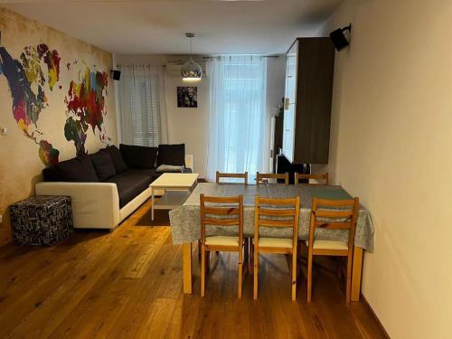 Porec, Tolle 3 Zi-WHG, sehr ZENTRAL, TOP Zustand! Mit Internet und W-Lan!