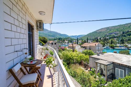 Φωτογραφία από το άλμπουμ του Apartment House of Artichoke with amazing sea view, Dubrovnik σε Mokošica