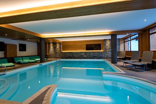 Lagrange Vacances Les Chalets d'Emeraude – Photos 4