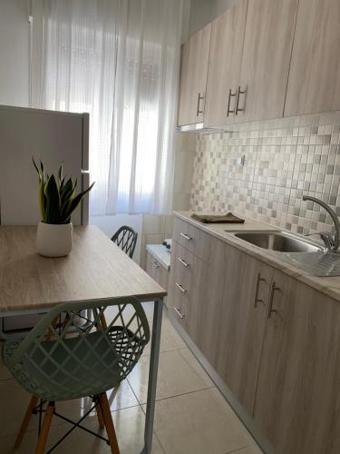 Kuchyňa alebo kuchynka v ubytovaní Iviskos living spot