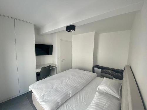 Katil atau katil-katil dalam bilik di Marina Bay - Exclusive Apartment with Private Pool and Adriatic Sea View