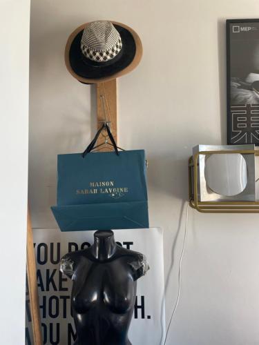 Studio vue Paris - Quartier Canal Saint-Martin