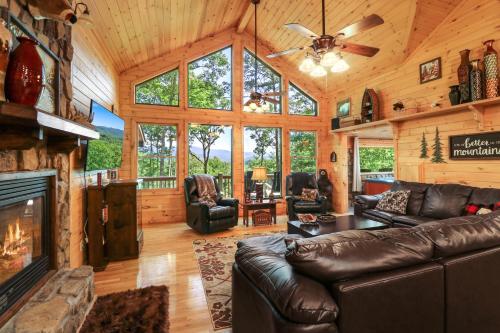 A seating area at Bear Cloud