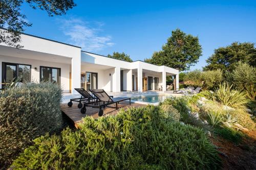 GOLDIMARE GARDEN RESIDENCE