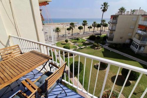 Fotografie z fotogalerie ubytování Plage, Cambrils. Locamar Apt Polux v destinaci Cambrils