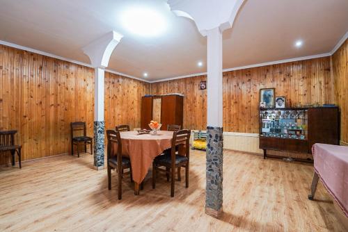 Foto da galeria de Bori's Guesthouse em Ushguli