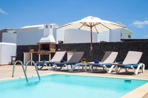 Villa Lola
