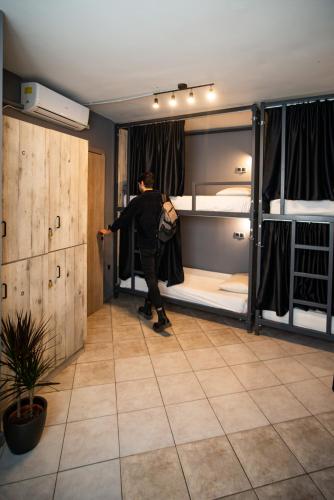 Un ou plusieurs lits dans un hébergement de l'établissement Bedway Athens Hostel