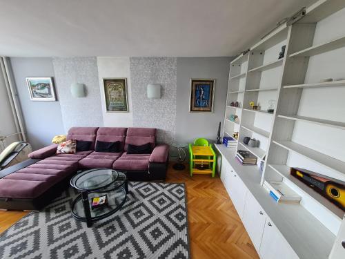 Гостиная зона в Colours