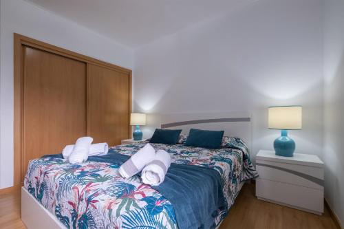 En eller flere senge i et værelse på Happy Home