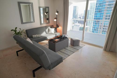 4 bed full condo in Miami with skyline & sea view photo 52