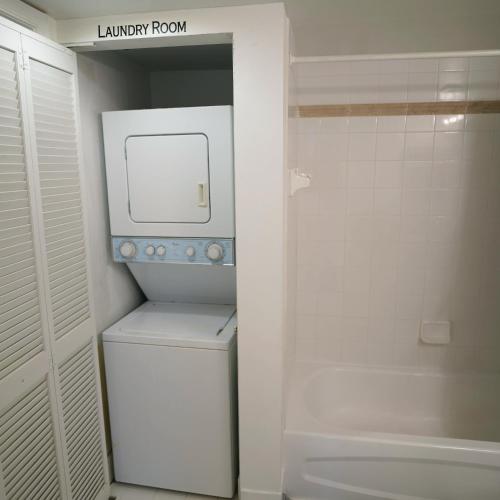 4 bed full condo in Miami with skyline & sea view photo 41