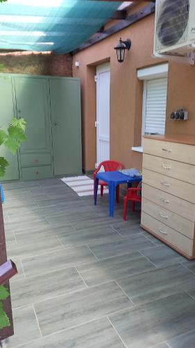 Írisz Apartman 3400 Mezőkövesd, 16 Százszorszép utca kép - 3