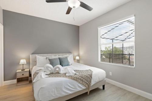 Lovely Villa Home Pool + Disney Adventure photo 3