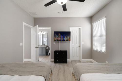 Lovely Villa Home Pool + Disney Adventure photo 14