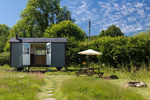 Finest Retreats - 'Cui' Shepherds Hut