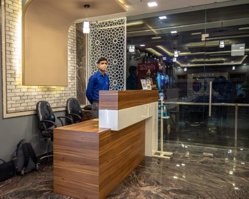 Ο χώρος του λόμπι ή της ρεσεψιόν στο Hotel Jai Harsh