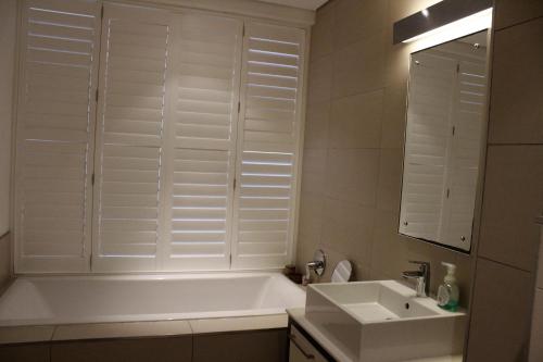 Ένα μπάνιο στο Beacon Rock - 6 sleeper Luxurious Apartment