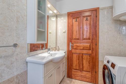 Apartment Oliva Radmani