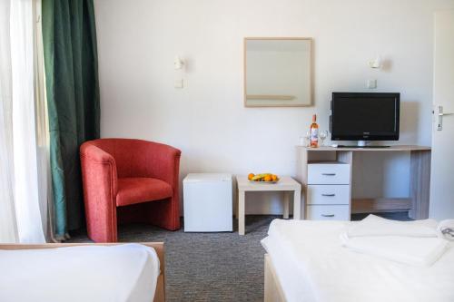 Gallery image of CE Napfény Hotel in Siófok
