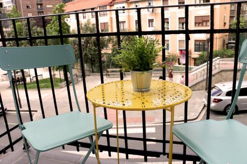 Urdintxoenea - Bilbao - Casco Viejo - Parking opcional - AR hostsBilbao