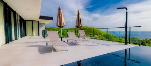 Bazén v ubytování Villa Lembah Giri Villas 5***** nebo v jeho okolí