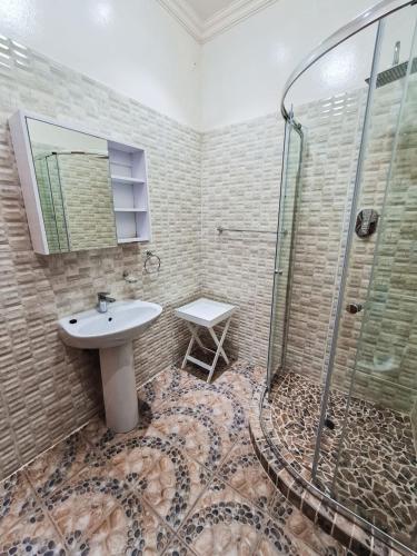 Bilik mandi di Bela Valley Guest House