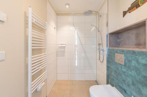 Ένα μπάνιο στο Heewer Stuuv