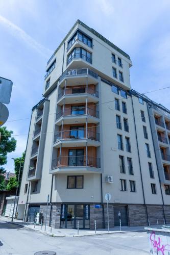 Foto Fancy Big apartment in the heart of Sofia 6