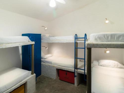 Hostel Republika emeletes ágyai egy szobában