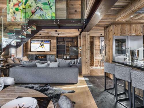 Chalet de luxe avec jacuzzi, salle cinéma et piscine au centre de Megève - FR-1-569-10