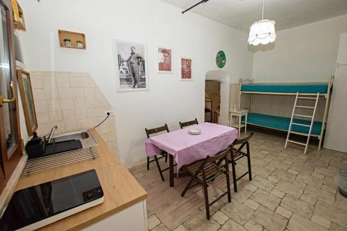 A kitchen or kitchenette at Vacanze al San Domenico