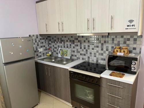 Φωτογραφία από το άλμπουμ του Ona's House σε Borsh