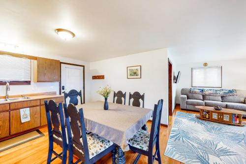 Lake House First Floor – Photos 5