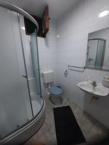 Un baño de Royal Rose smeštaj