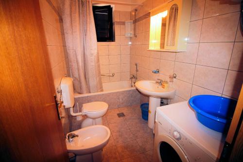 Koupelna v ubytování Apartment Djurdjica