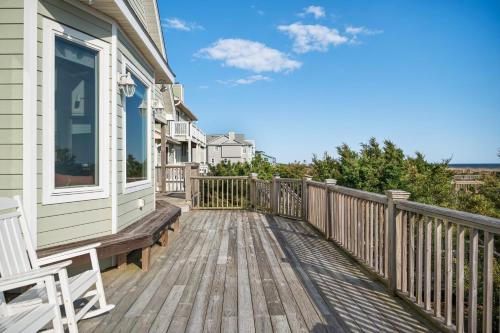 Μπαλκόνι ή βεράντα στο Azohva by Oak Island Accommodations