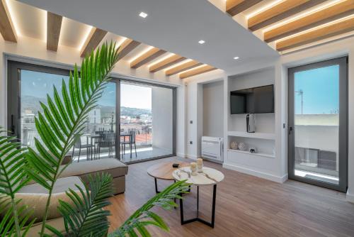 Almy Luxury Apartments