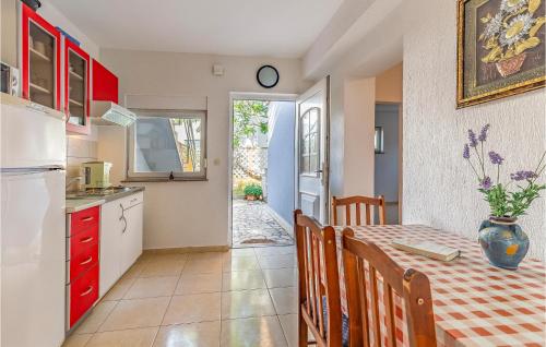 1 Bedroom Beach Front Apartment In Medulin