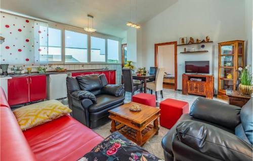 2 Bedroom Amazing Apartment In Medulin
