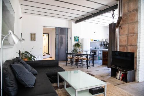 Χώρος καθιστικού στο La Bermeja, Alojamiento completo, terraza con bañera y vistas panorámicas