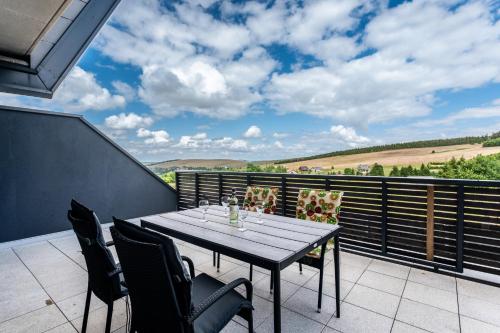 Balkoni atau teres di Mountain Apartments Klínovec Hexagon