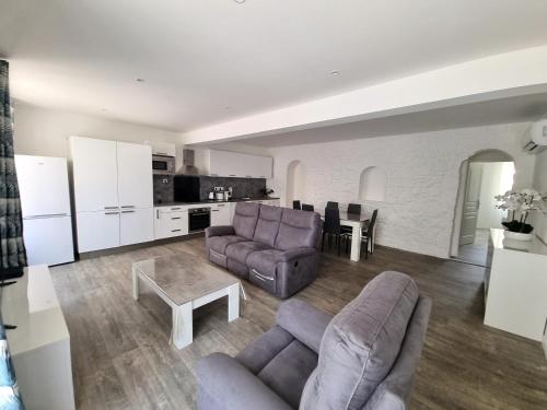 Bel appartement 2 chambres climatisé centre ville