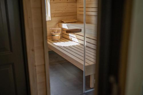 an inside view of a sauna in a cabin at Hüttenresort Mare in Fichtelberg