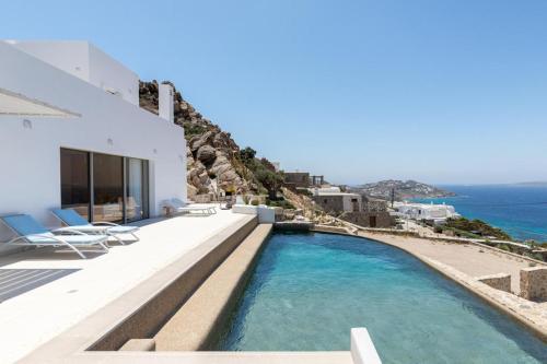 Villa Paschalia,Sea View, Pool, Gym, Sleeps 10